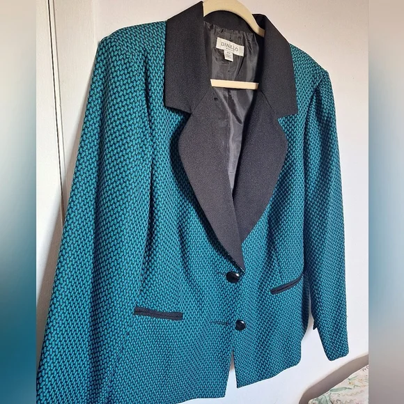 Danillo Woman 18W Vibrant Teal Blazer with Black Contrast and Polka Dot Pattern - Picture 3 of 6